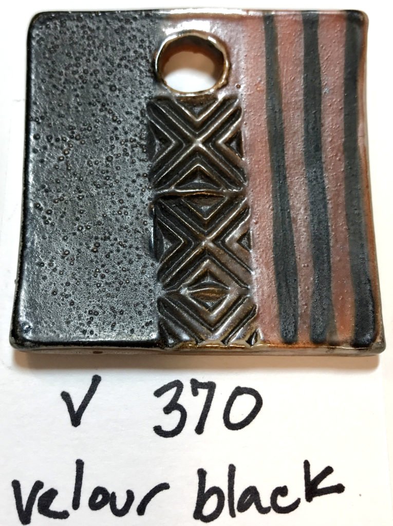 Velour Black V 370
